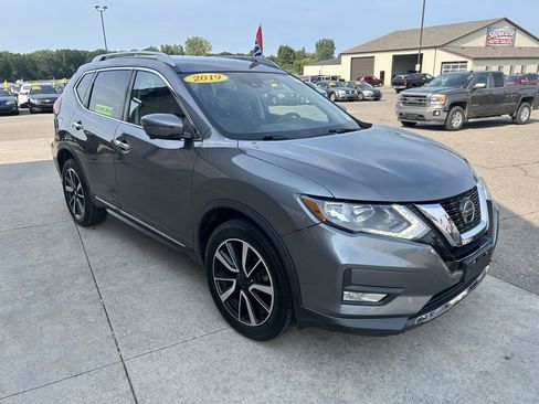 Used 2019 Nissan Rogue SL AWD/4WD image 3