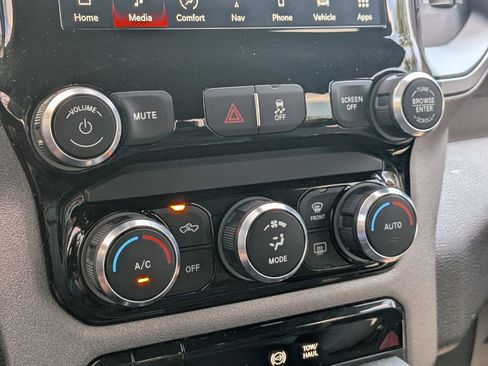 Used 2023 RAM 3500 Tradesman AWD/4WD image 20