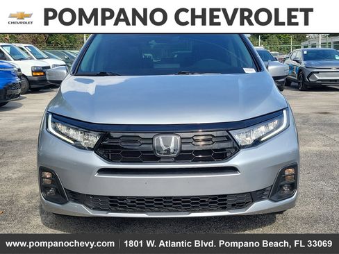 Used 2025 Honda Odyssey Touring image 8