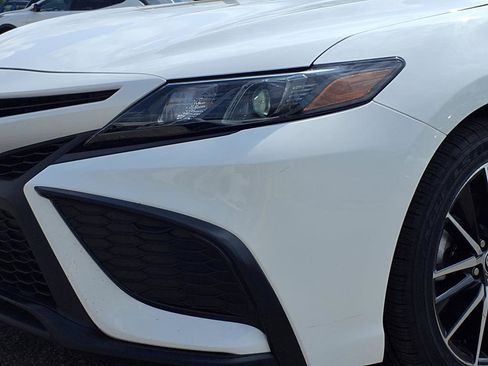 Used 2023 Toyota Camry SE image 23