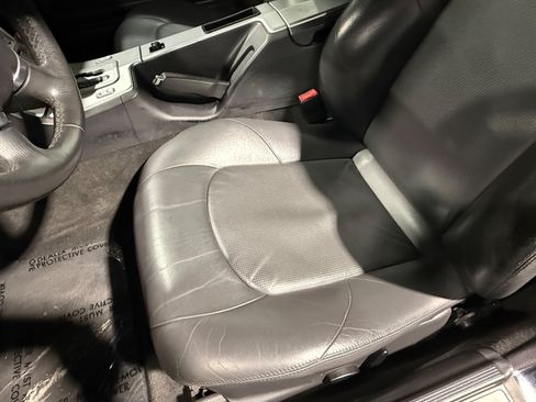 Used 2005 Chrysler Crossfire Limited RWD image 14