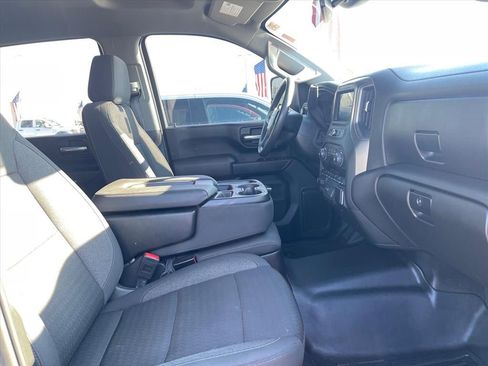 Used 2025 Chevrolet Silverado 2500 Custom w/ Custom Value Package image 21