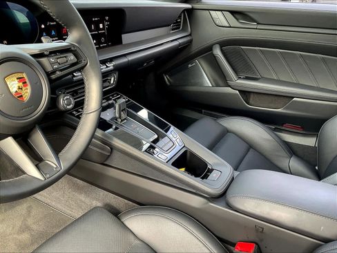 Used 2024 Porsche 911 Carrera 4S image 18