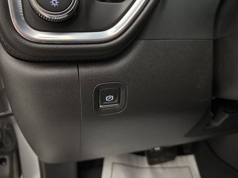 Used 2022 GMC Sierra 1500 Elevation AWD/4WD image 24