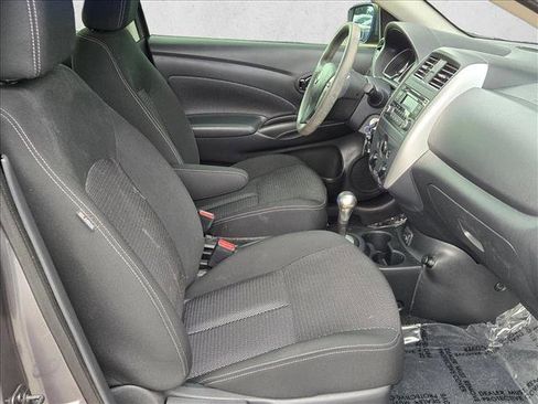 Used 2017 Nissan Versa SV image 19