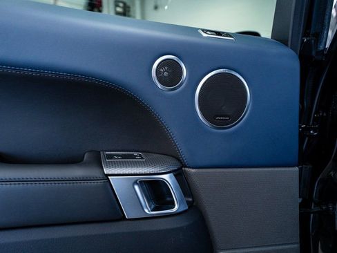 Used 2019 Land Rover Range Rover Sport HST image 60