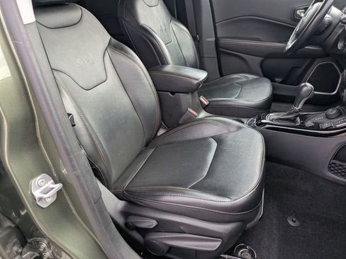 Used 2019 Jeep Compass Limited image 18