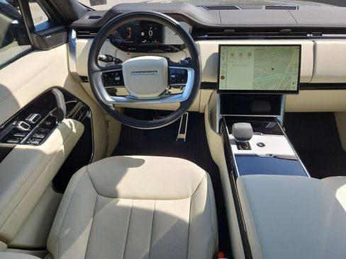 New 2026 Land Rover Range Rover Long Wheelbase SE AWD/4WD image 4