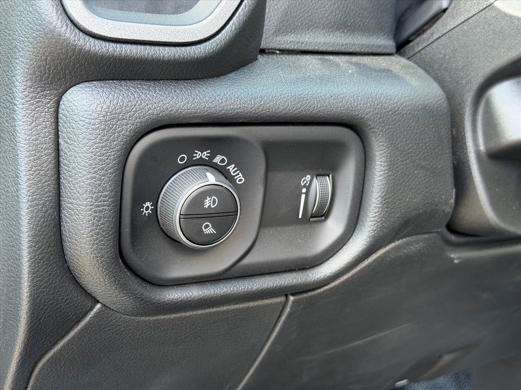 New 2026 RAM 3500 Tradesman AWD/4WD image 28