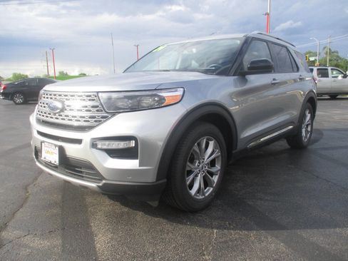 Used 2024 Ford Explorer Limited image 1