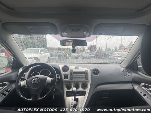 Used 2010 Toyota Matrix S image 10