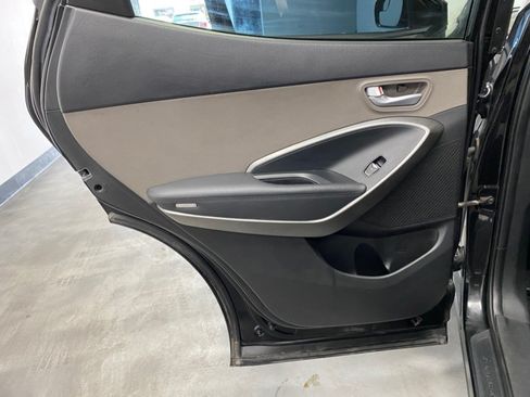 Used 2018 Hyundai Santa Fe Sport AWD/4WD image 40