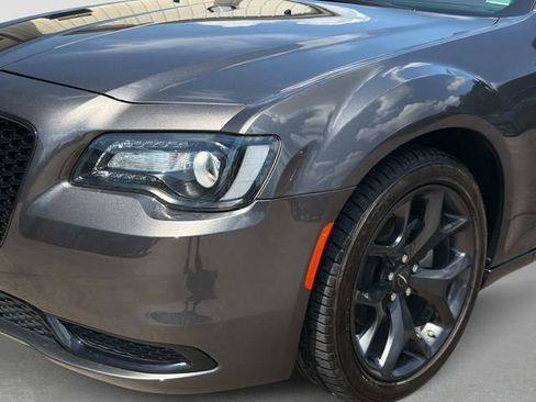 Used 2023 Chrysler 300 Touring w/ Sport Appearance Package RWD image 10