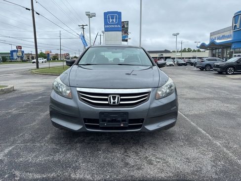 Used 2011 Honda Accord LX image 3