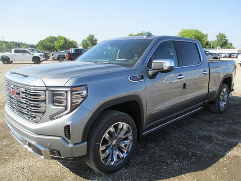 New 2026 GMC Sierra 1500 Denali w/ Denali Reserve Package AWD/4WD image 12