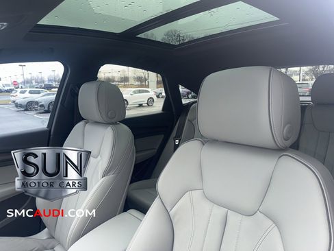 Used 2023 Audi Q5 2.0T Premium w/ Convenience Package image 39
