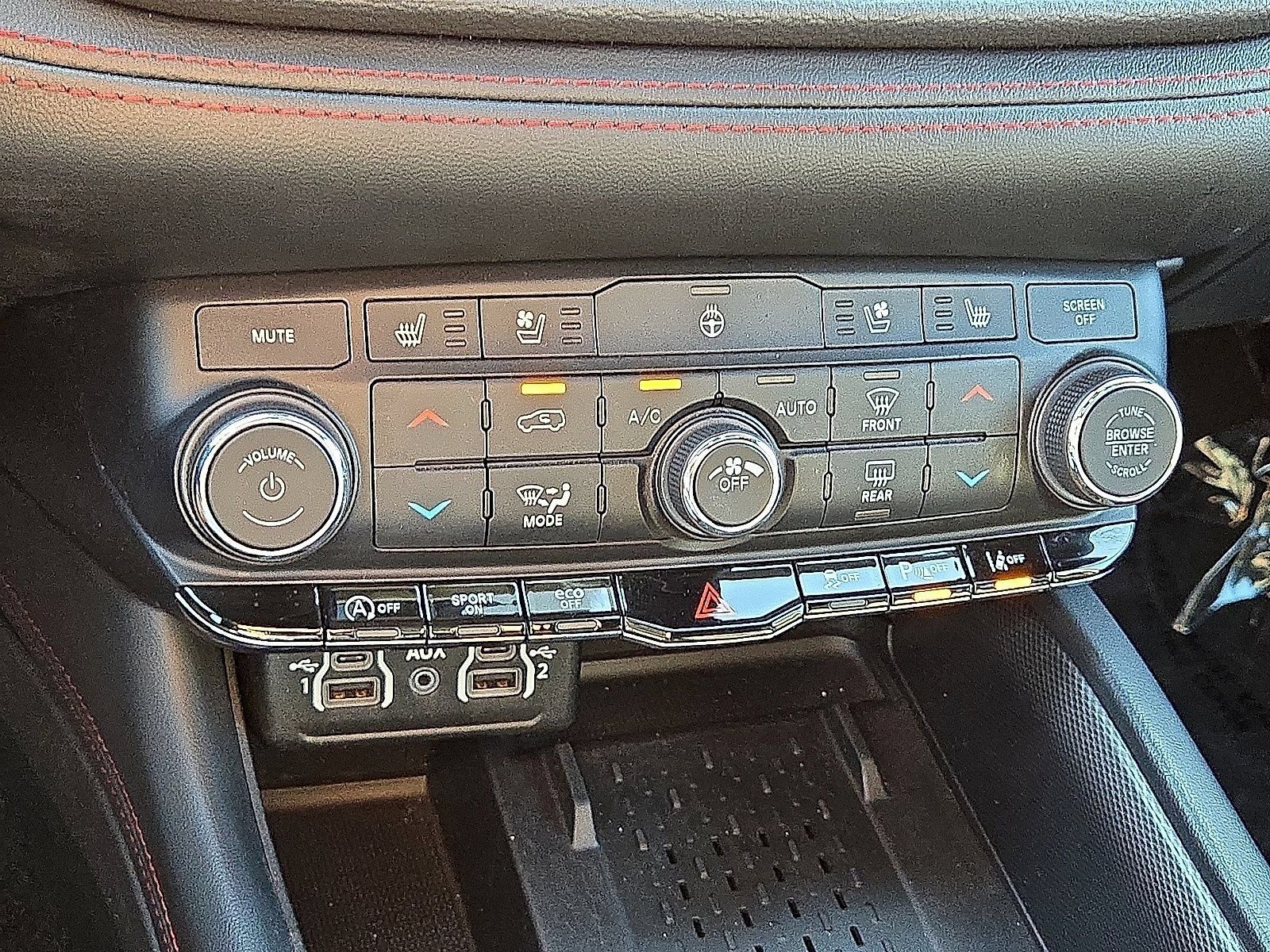 Used 2025 Dodge Durango GT AWD/4WD image 29