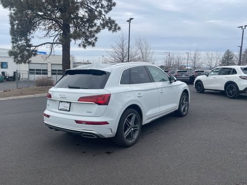 Used 2021 Audi Q5 e Premium Plus image 2