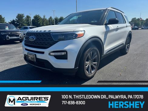 Used 2023 Ford Explorer XLT w/ Equipment Group 202A AWD/4WD image 1