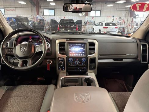 Used 2017 RAM 1500 Big Horn AWD/4WD image 17