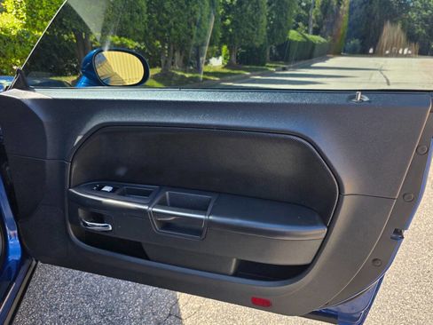 Used 2010 Dodge Challenger R/T RWD image 23