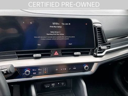 Certified 2023 Kia Sportage EX FWD image 6