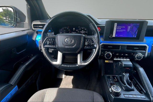 Used 2025 Toyota 4Runner TRD Off-Road AWD/4WD image 8