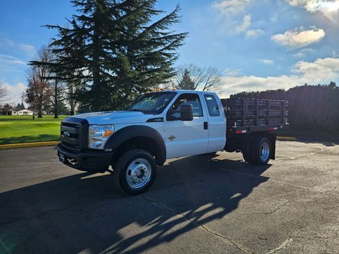 Used 2012 Ford F450 XL w/ High Capacity Trailer Tow Pkg image 4