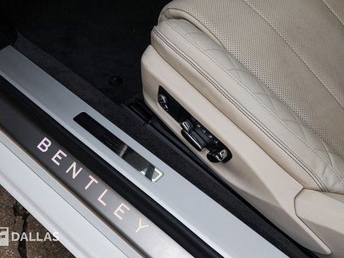 Used 2022 Bentley Continental GT image 20