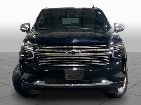 Used 2023 Chevrolet Suburban Premier w/ Max Trailering Package AWD/4WD image 4