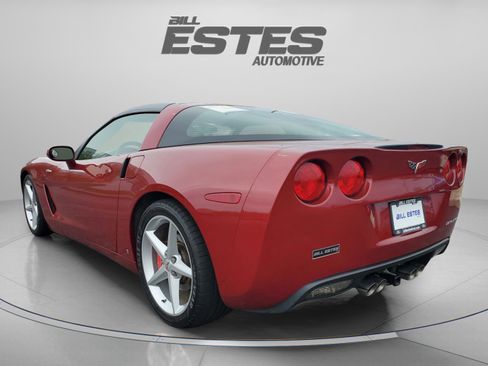 Used 2009 Chevrolet Corvette Coupe RWD image 2