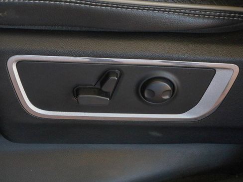 Used 2022 RAM 1500 Laramie w/ Sport Appearance Package image 12