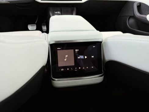 Used 2022 Tesla Model S Plaid AWD/4WD image 33