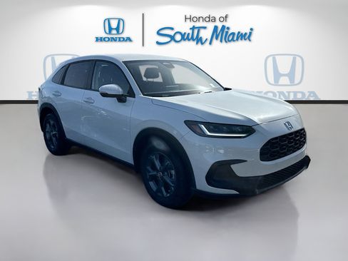 New 2027 Honda HR-V LX image 1