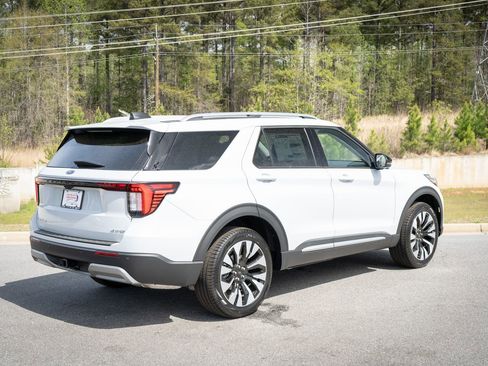 New 2026 Ford Explorer Platinum image 19