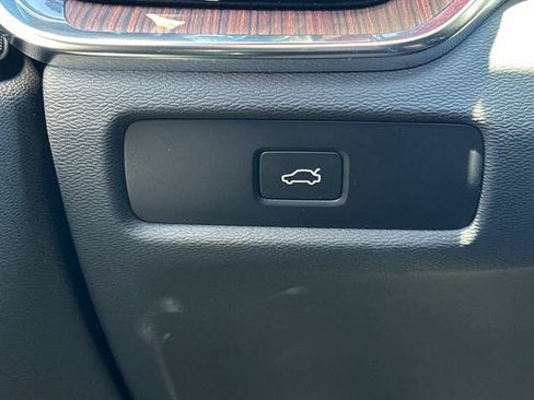 Certified 2025 Volvo S60 B5 Plus FWD image 29
