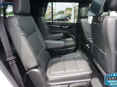 Used 2022 GMC Yukon Denali w/ Denali Ultimate Package AWD/4WD image 26