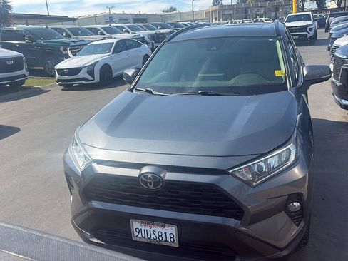 Used 2019 Toyota RAV4 XLE Premium w/ Carpet Mat Package AWD/4WD image 21
