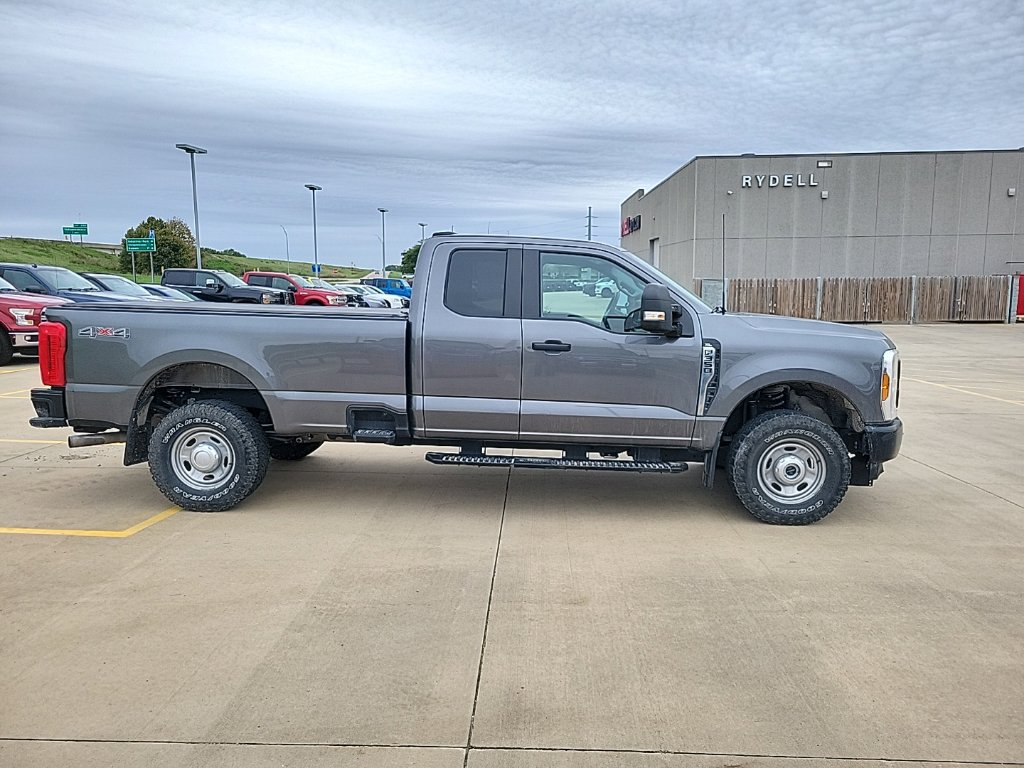 Used 2024 Ford F350 XL w/ XL Off-Road Package AWD/4WD image 2