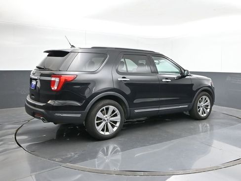 Used 2019 Ford Explorer Limited w/ Class III Trailer Tow Package image 5