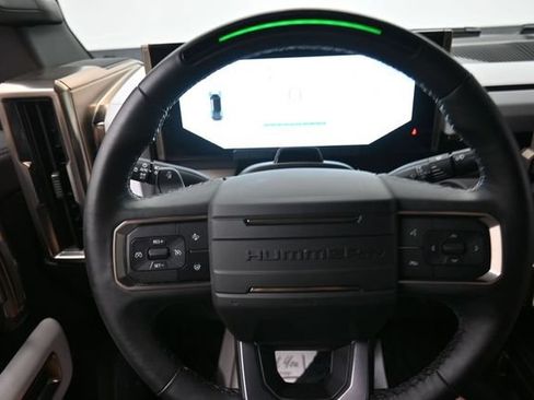 Used 2025 GMC Hummer EV 3X AWD/4WD image 8