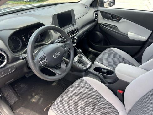 Used 2022 Hyundai Kona SE image 13