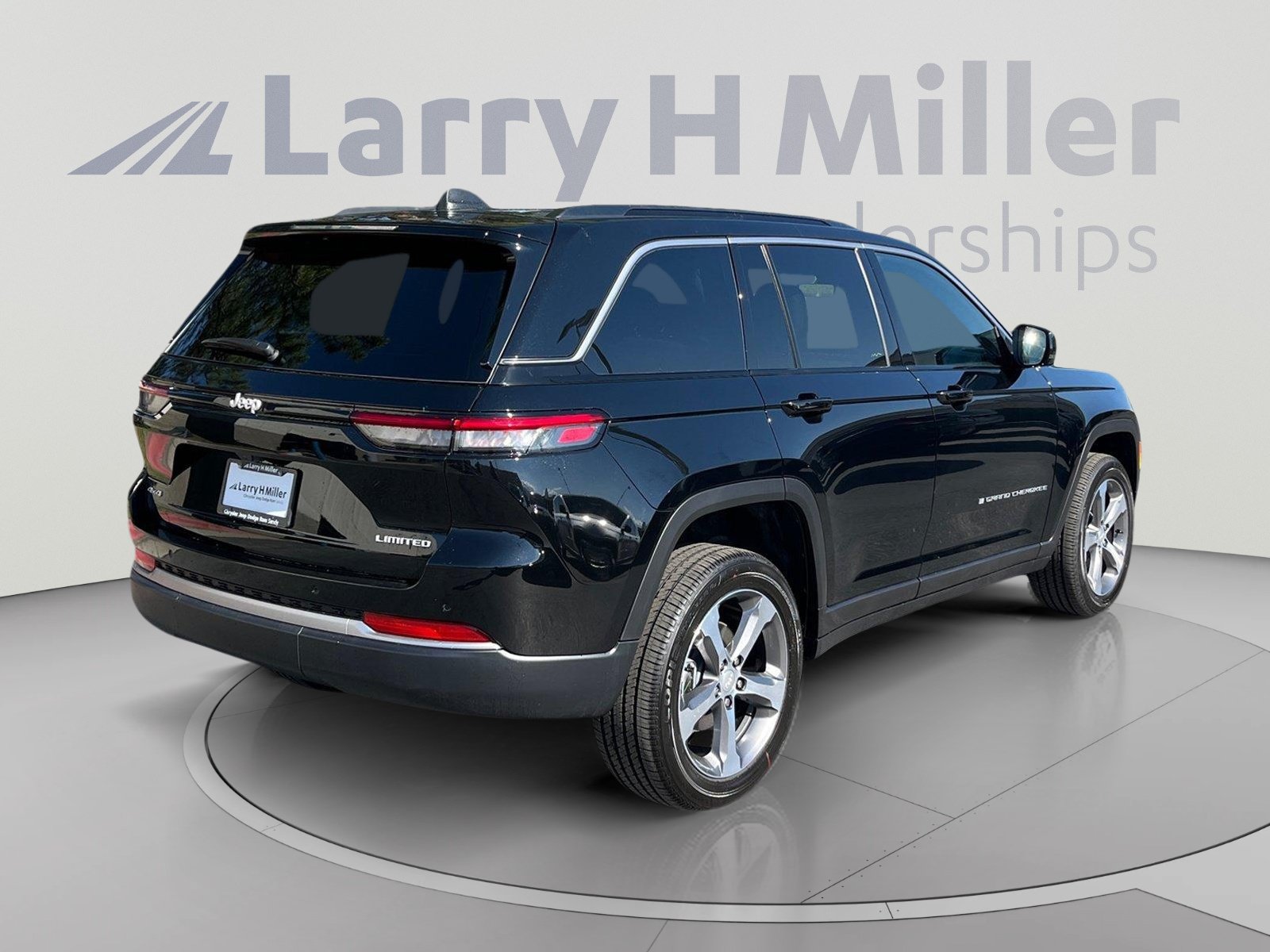 New 2026 Jeep Grand Cherokee Limited AWD/4WD image 5