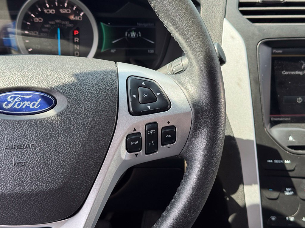 Used 2015 Ford Explorer XLT w/ Equipment Group 202A AWD/4WD image 24