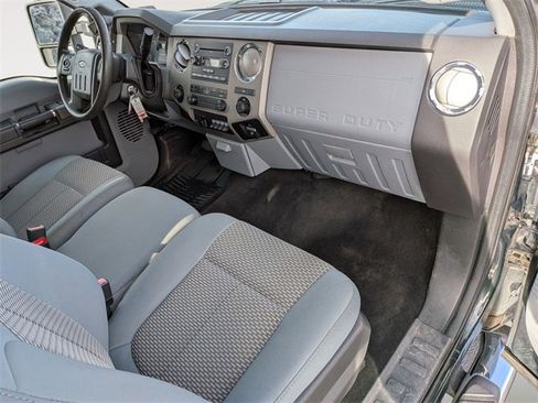 Used 2012 Ford F250 XLT w/ Snow Plow Prep Pkg image 30