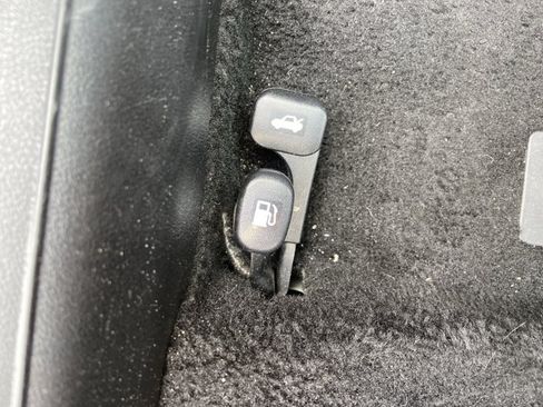 Used 2025 Kia K4 FWD image 47