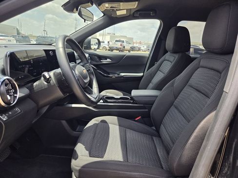Used 2025 Chevrolet Equinox LT FWD image 26