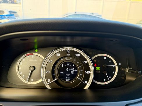 Used 2017 Honda Accord EX-L image 31