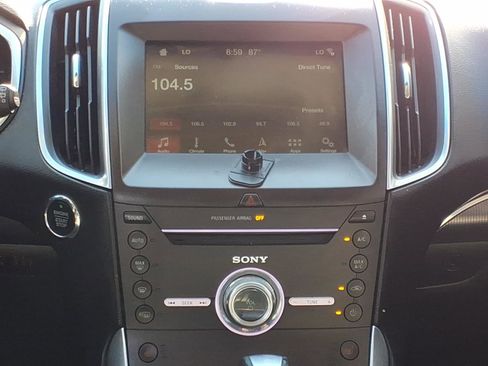 Used 2017 Ford Edge Titanium w/ Technology Package image 6