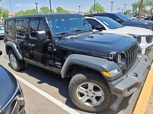 Used 2018 Jeep Wrangler Unlimited Sport S AWD/4WD image 19